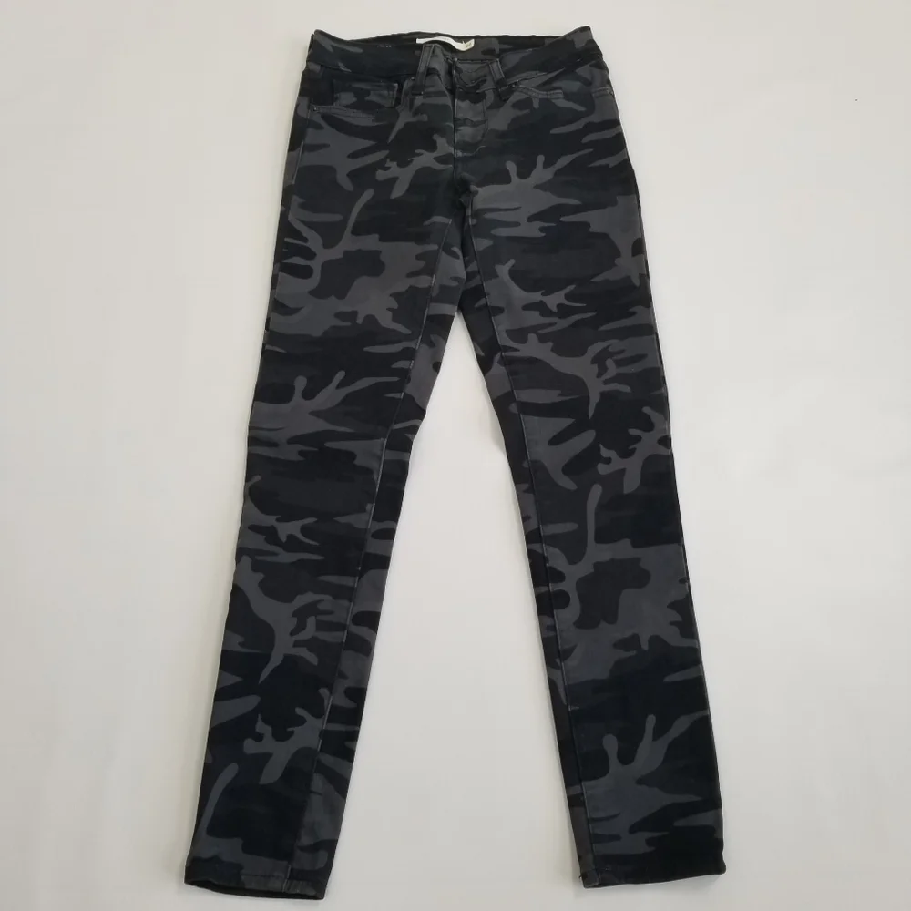 Levi's 711 Skinny Jeans Camo Size 24 - Picture 2 of 6